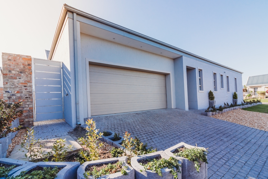 3 Bedroom Property for Sale in Kraaibosch Country Estate Western Cape